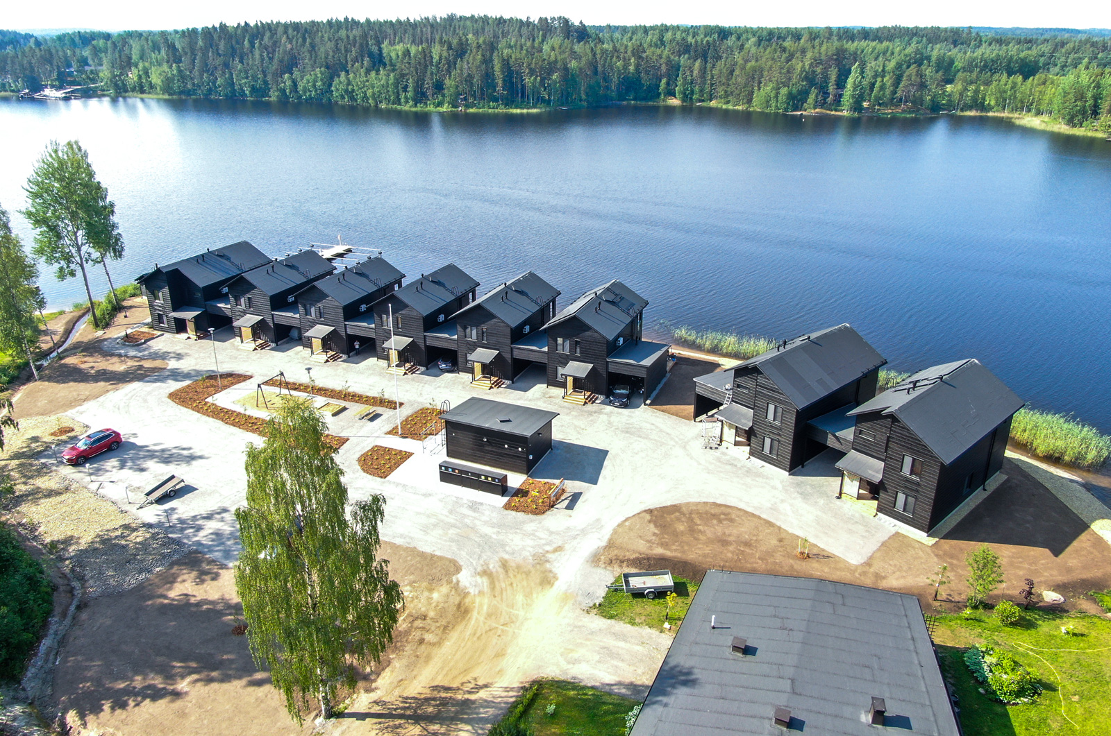 Saimaa, itäisen Suomen aarre tunnetaan kauniista maisemista, nähtävyyksistä, omaleimaisista kaupungeistaan ja kauniista kirkonkylistään.